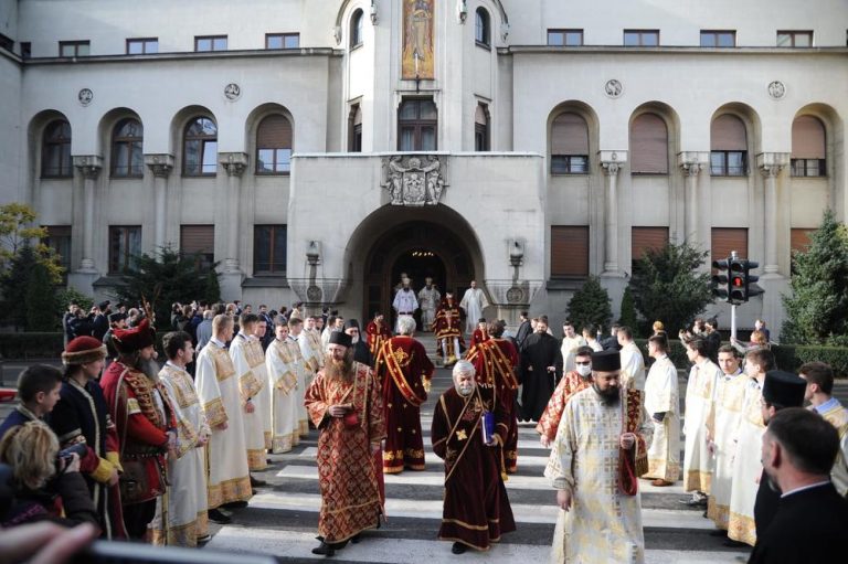 Ενθρονιστηκε ο Νέος Πατριάρχης Σερβίας Πορφυριος (ΦΩΤΟ ...